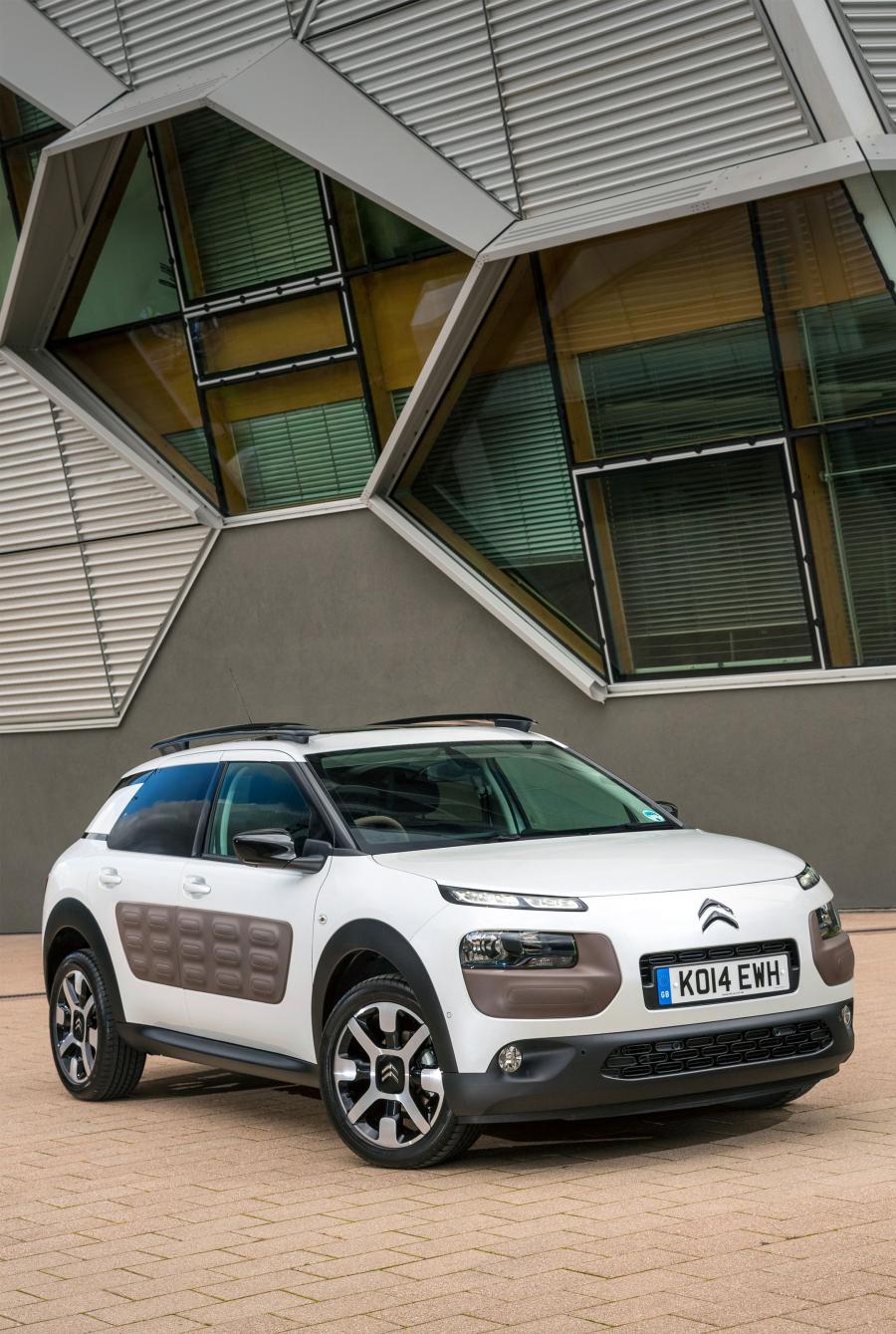  Citroen C4 Cactus 2014 года  (UK) (фото 21 из 44)